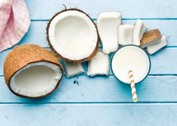 cocco: cos'è, benefici, valori nutrizionali e benefici, usi, ricette e botanica