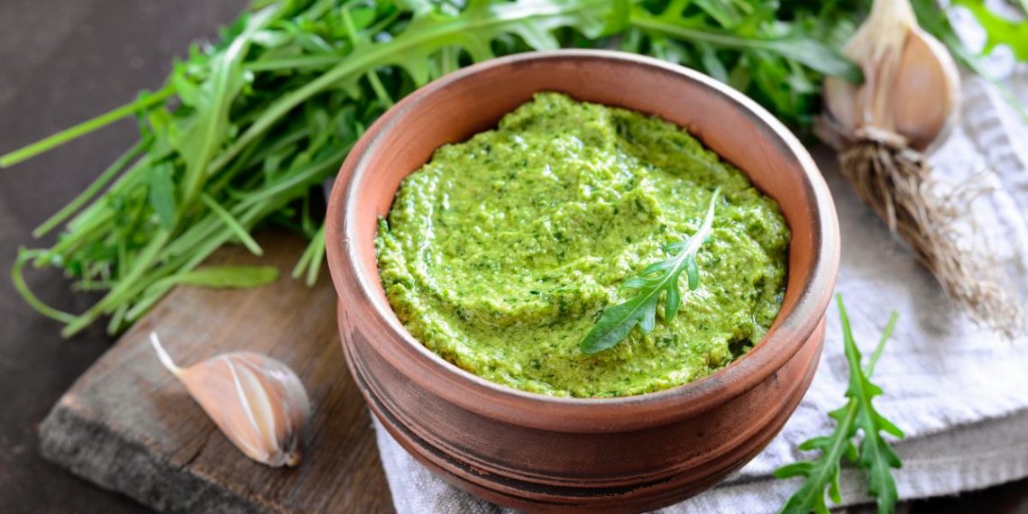 Pesto di rucola, un condimento appetitoso e facile da fare Melarossa