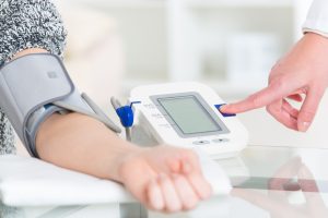 Pressione arteriosa: valori, come si misura e come tenerla sotto controllo