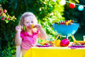 Cibo e bambini: le 4 regole dell’università del Kentucky per evitare capricci e mangiare sereni