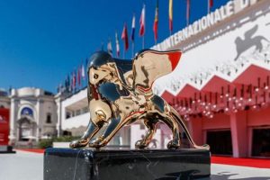 Festival di Venezia 2021: le star più attese al Lido, da Ben Affleck a Timothee Chalamet