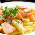 Pasta al salmone: golosa e facilissima da preparare