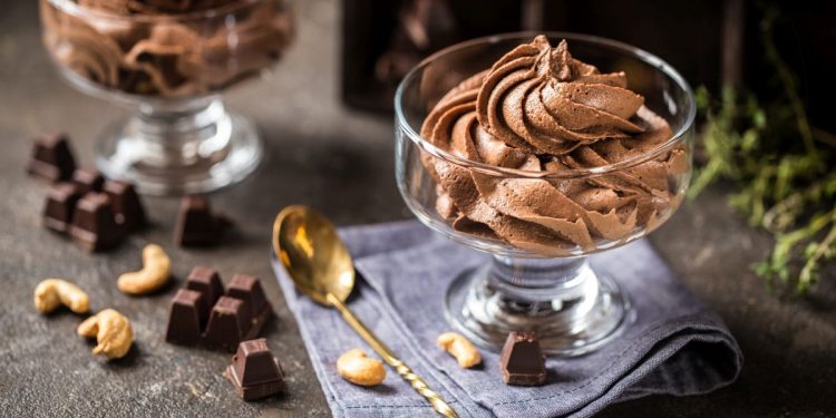 Mousse al cioccolato: un dolce facile e gustoso
