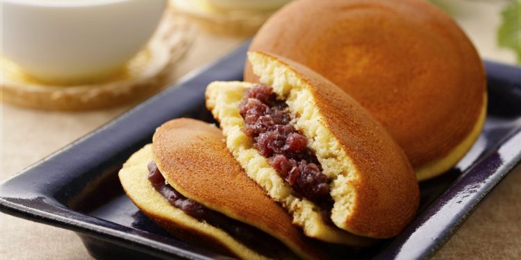 Dorayaki, deliziosi dolcetti farciti giapponesi