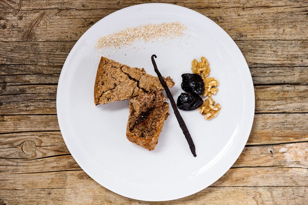 torta con prugne secche