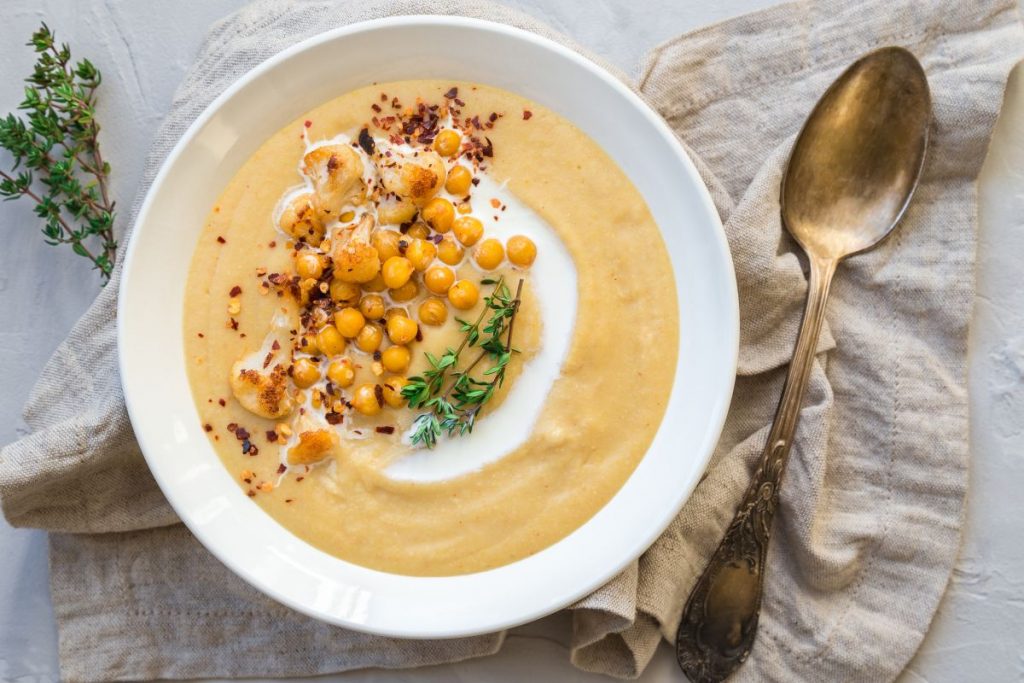 Vellutata di ceci, ricetta e varianti di un comfort food nutriente 5 Vellutata di ceci, un delizioso confort food