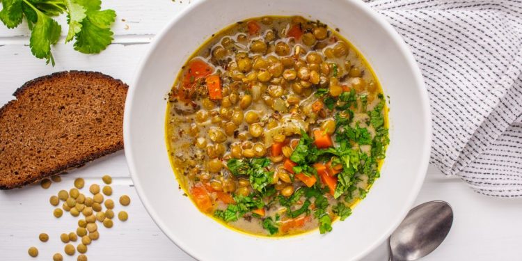 zuppa di lenticchie, deliziosa e light