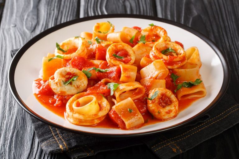 Calamarata: ricetta del primo piatto napoletano