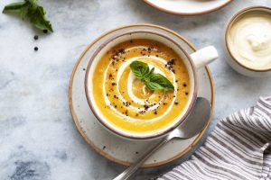 Panna vegetale: cos’è, com’è fatta, calorie, differenze con la panna fresca e come farla in casa