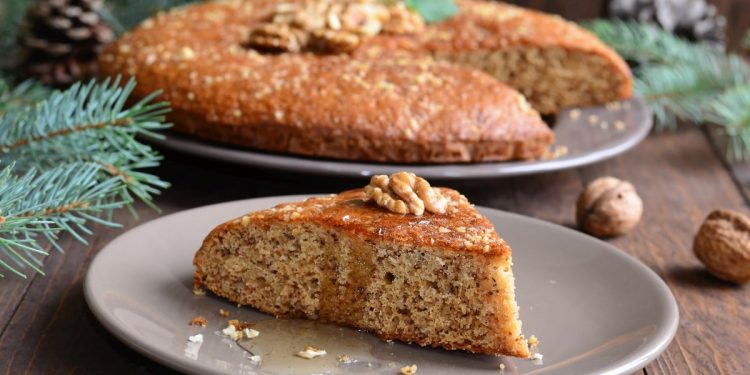 Torta alle noci, golosa e nutriente