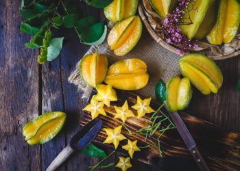carambola: cos'è, benefici, valori nurizionali, come mangiare i frutto tropicali, usi in cucina