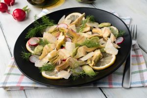 Insalata di carciofi, un contorno sano, leggero e nutriente
