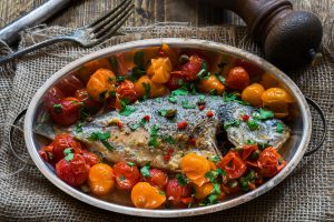 Orata all’acqua pazza: una ricetta di pesce leggera e saporita