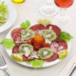 insalata di misticanza e bresaola