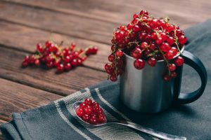 Nutrizione 8 Mirtillo rosso: il superfruit tra proprietà, benefici, controindicazioni, usi e ricette