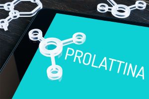 Prolattina: che cos’è, come misurarla, valori alti e bassi, cause, sintomi e cure