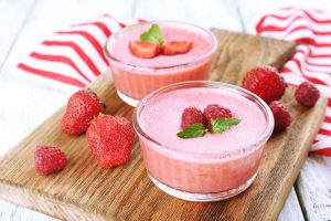 Mousse di fragole, un dessert fresco, facile e velocissimo da realizzare
