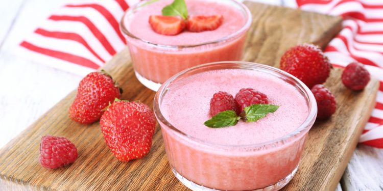 mousse di fragole ricetta facile, buona e velocissima