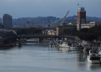 Pescara panorama dal ponte del mare