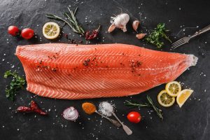 Salmone: calorie, ricette, differenze tra fresco e affumicato e valori nutrizionali