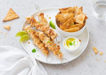 souvlaki con chips di piadine