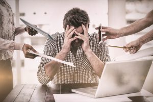 Stress: cos’è, sintomi, cause, conseguenze ed effetti sulla salute, diagnosi, cure, esercizi per imparare a gestirlo