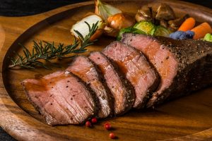Arrosto di manzo, ricetta, varianti e consigli per un secondo gustoso