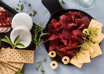 bresaola: cos'è, valori nutrizionali, benefici e le migliori ricette