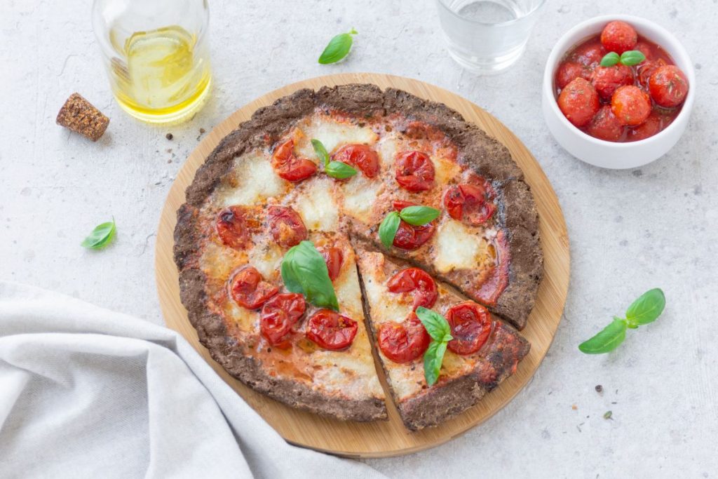Pizza di pane senza glutine, il buono della pizza con tanta leggerezza in più 4 pizza di pane senza glutine