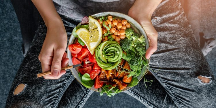 dieta alcalina: che cos'è, come funziona, cibi alcalini e cibi acidi, esempio di menù, controinidicazioni e limiti