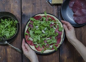 focaccia con bresaola e grana