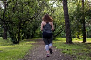 Massa grassa: cos’è, come si calcola, valori ideali per uomini e donne e cosa fare per aumentare la massa magra