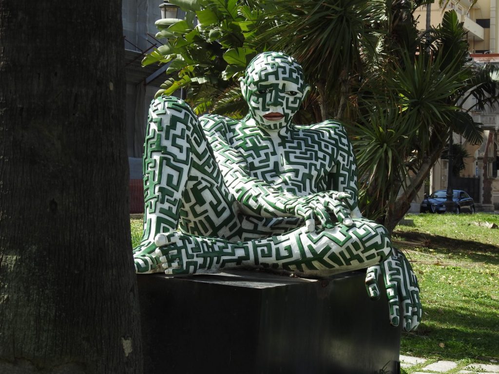 reggio calabria lungomare sculture di rabarama 1
