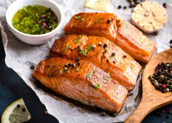 salmone al cartoccio un secondo leggero e appetitoso