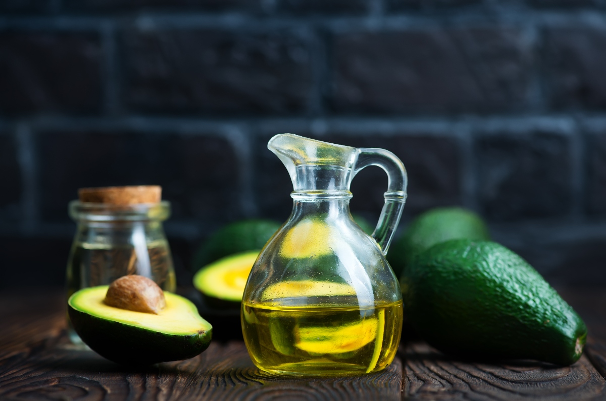 usi e benefici dell'olio di avocado 
