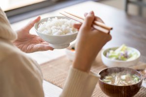 Dieta del riso: che cos’è, come funziona, schema e fasi, cosa mangiare, esempio di menù settimanale, controindicazioni
