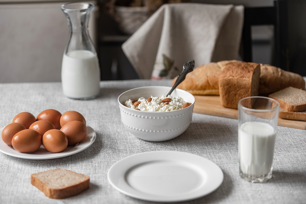 Latte di capra: che cos'è, benefici e valori nutrizionali