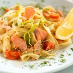 ricetta tagliatelle al salmone