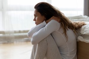Apatia: significato, sintomi, cause, diagnosi e come si cura