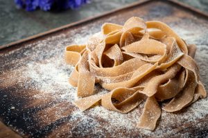 Farina di grano duro: che cos’è, proprietà e differenze con altre farine, benefici e usi, ricette