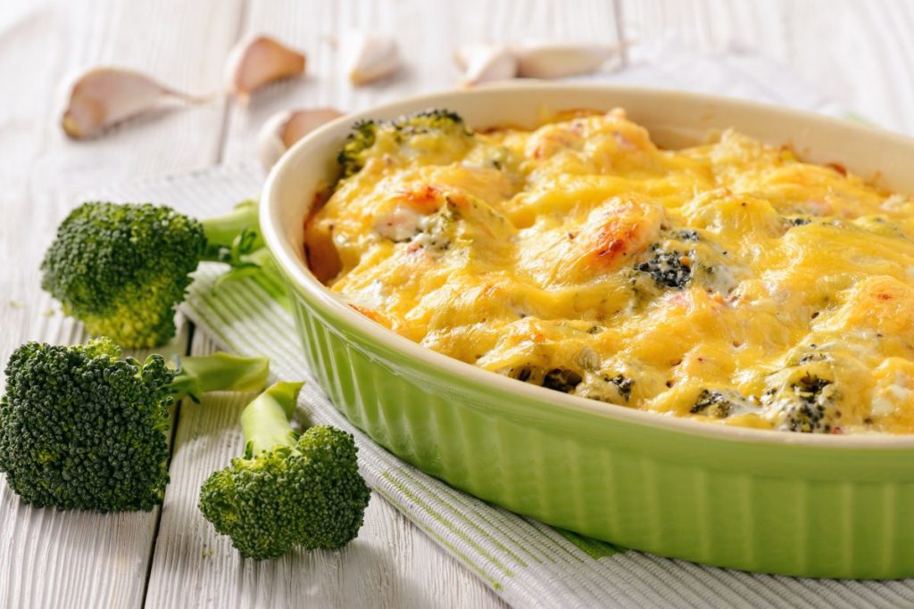 Broccoli gratinati, un contorno sano e goloso 2 broccoli gratinati, il contorno ideale per i giorni di festa