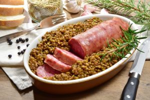 Cotechino Modena IGP: caratteristiche, proprietà nutrizionali, come cuocerlo, ricette e differenze con lo Zampone Modena IGP