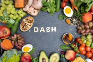 Dieta Dash per ipertensione: che cos’è, come funziona, benefici, schema e menù settimanale
