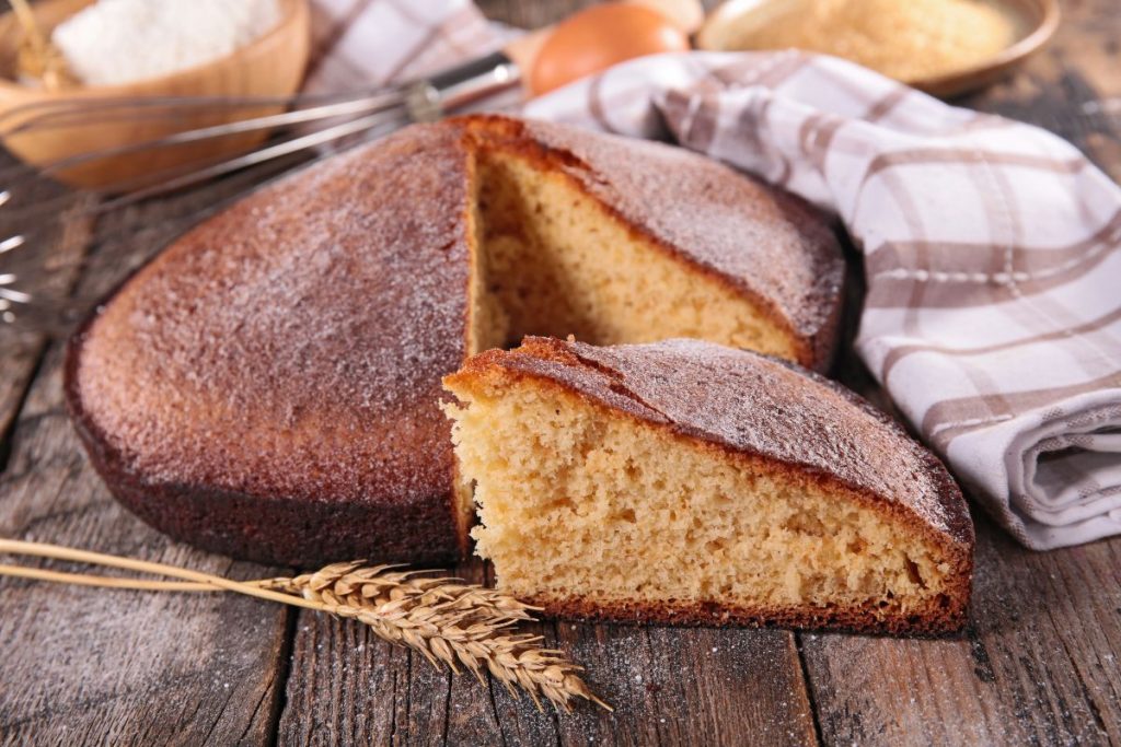 Torta al latte caldo: un dolce morbido 4 torta al latte caldo