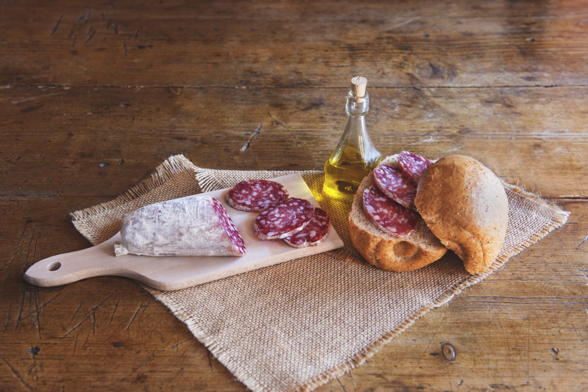 salame Cacciatore Italiano: che cos'è, storia, valori nutrizionali, benefici, ricette