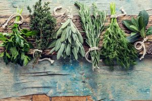 Come sostituire il sale: alternative sane e sostituti del sale da cucina