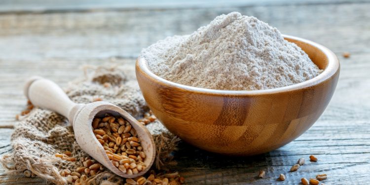 farina integrale: differenza con farina bianca, valori nutrizionali, benefici, le migliori ricette
