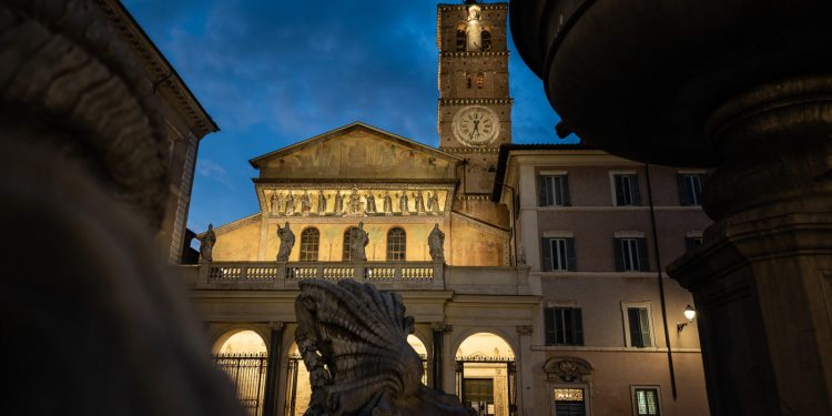 Roma basilica Santa Maria in Trastevere