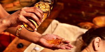 Ayurveda: che cos'è, come funziona, benefici, scopri il tuo profilo Dosha, controindicazioni