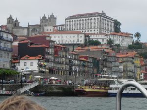 Alla scoperta di Oporto: capitale del vino e del calcio